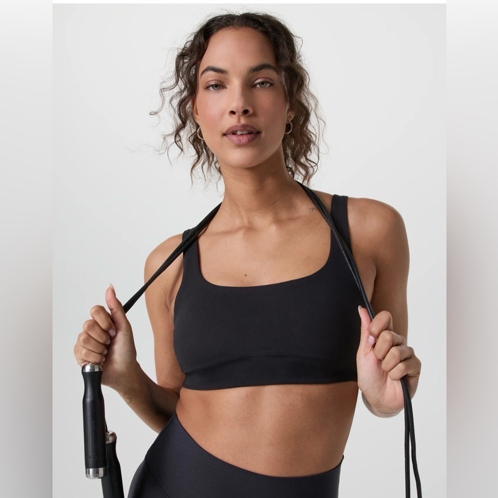 Vuori AllTheForm™ Bra in black - Picture 1 of 5